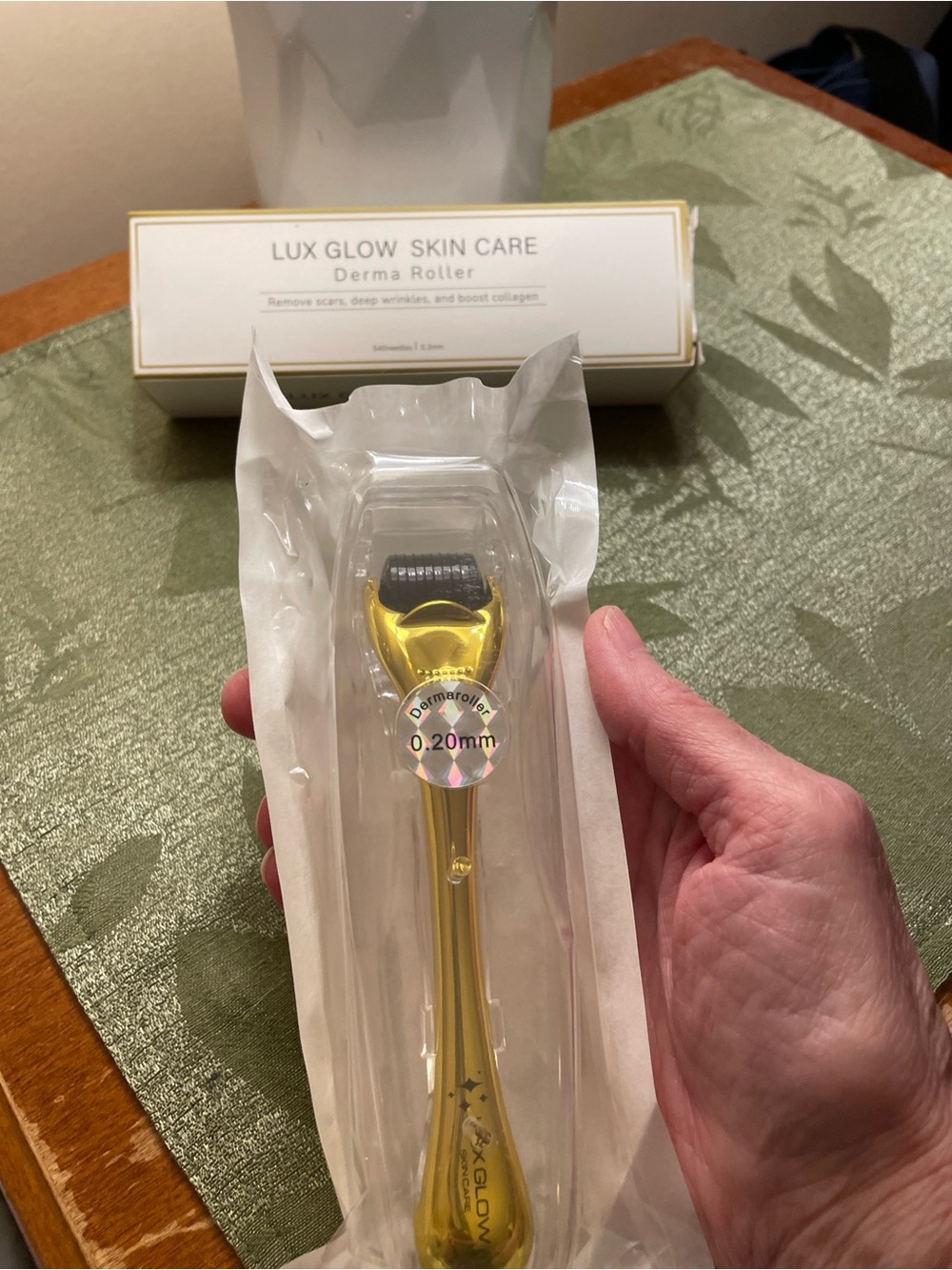 NIB Gold Derma Roller 0.20mm - Women Skincare